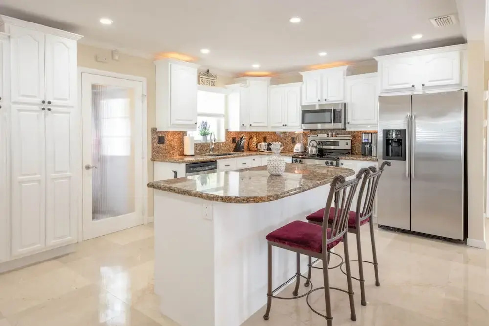 Gorgeous Canal W/ Private Pool & Dock 3 Bedroom Home
