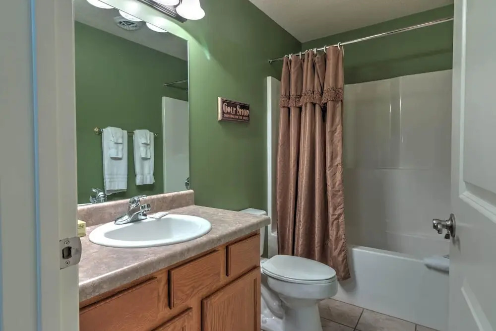 Cedar Lodge 702