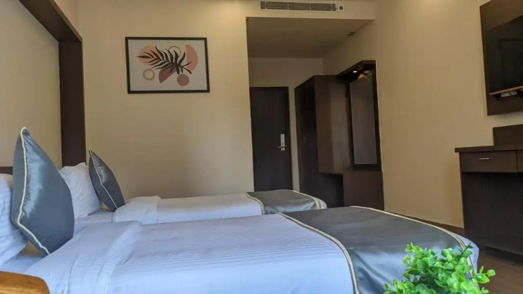 Super Townhouse Oak Mahadevapura Opposite Phoenix Mall Formerly Grand Wilton Inn