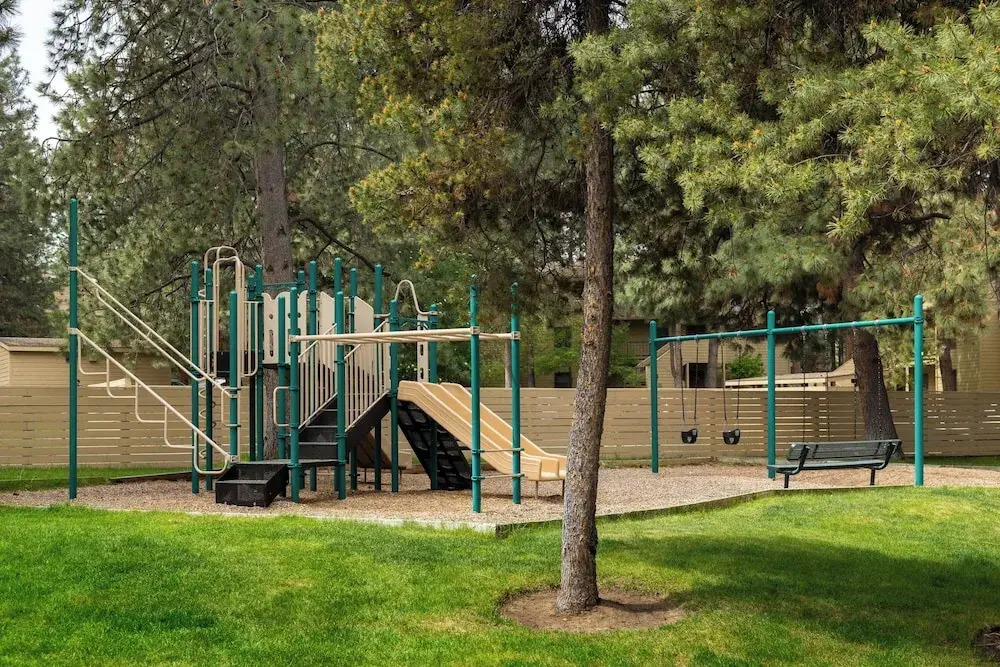 Riverview Retreat Picturesque 2 BDR in Resort!