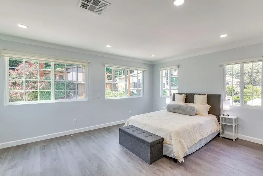 2 Mi to Rose Bowl Stadium: Mtn-view Gem w/ Patio