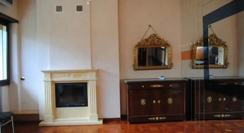 Vladi Luxury Aparthotel
