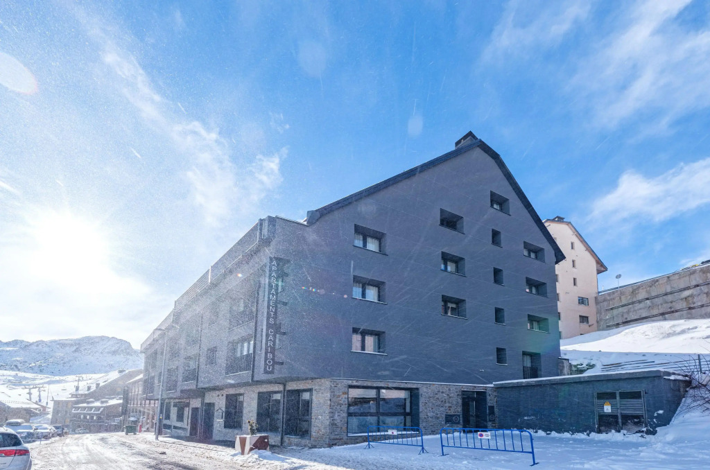 Estival Caribou Apartments