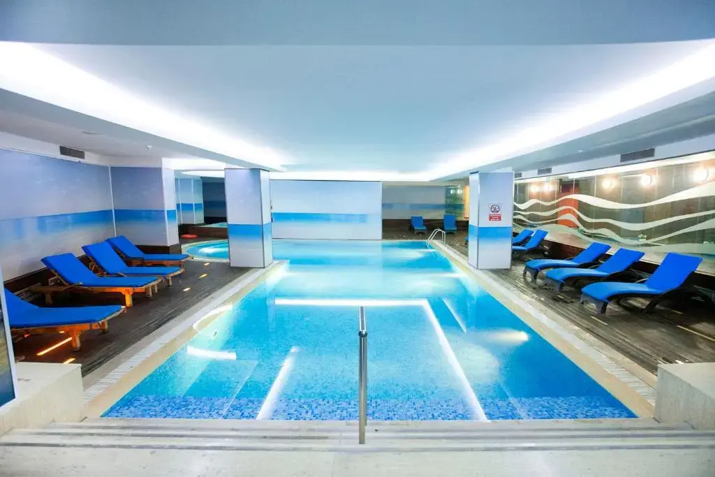 Crowne Plaza Istanbul Harbiye by IHG