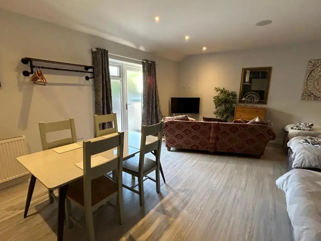 Southernwood - Family Studio