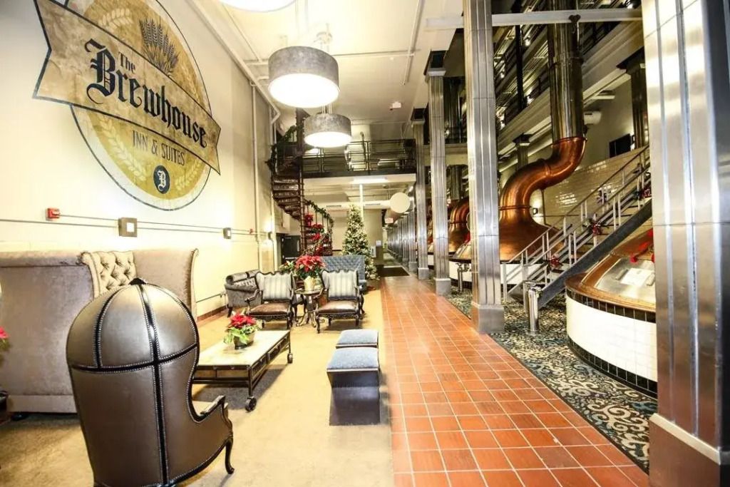 Brewhouse Inn and Suites