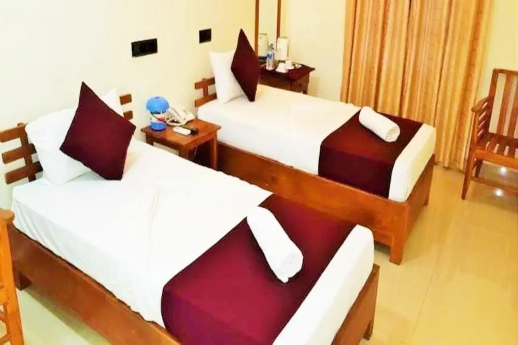 Luxury Everest Hotel