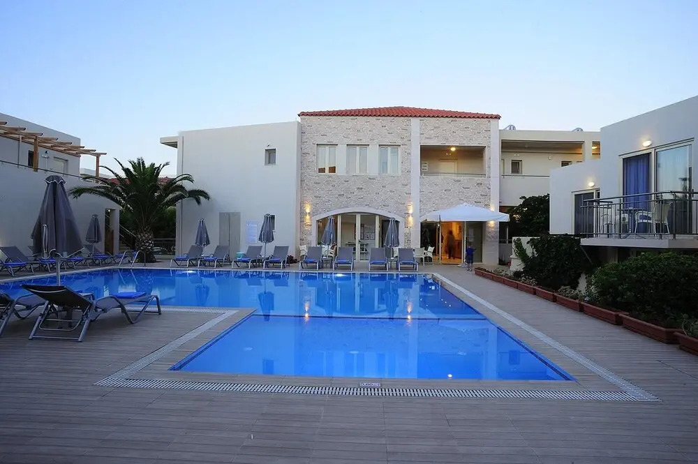 Maravel Star Art Hotel - Comfortable Room for 4 People With Sea View