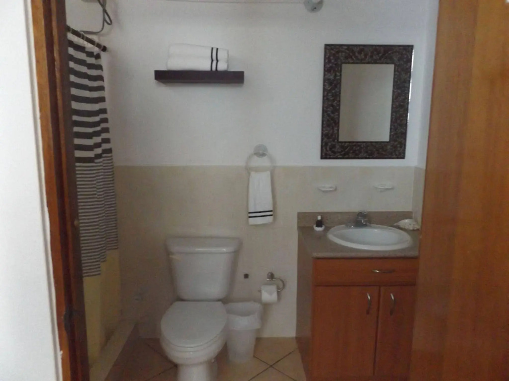 Front Beach Luxury Apartment