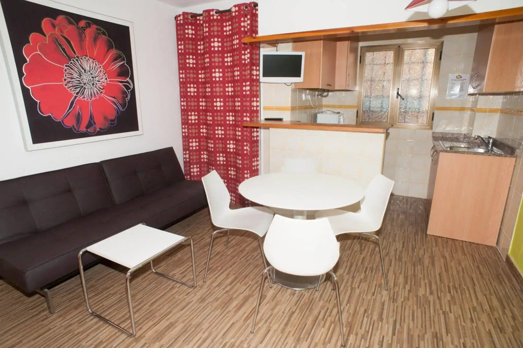 Aparthotel Boutique Poniente Playa
