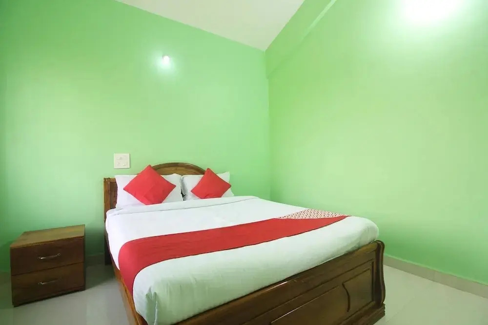 Chrisander's Resort by OYO Rooms