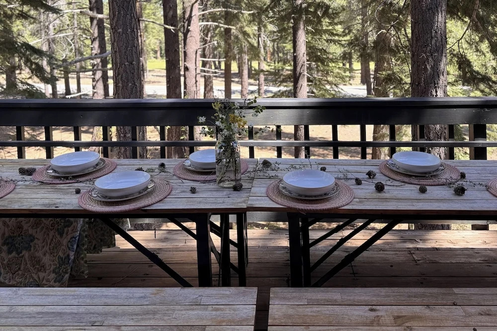 Free Ski Shuttle! Spacious Northstar Resort Cabin