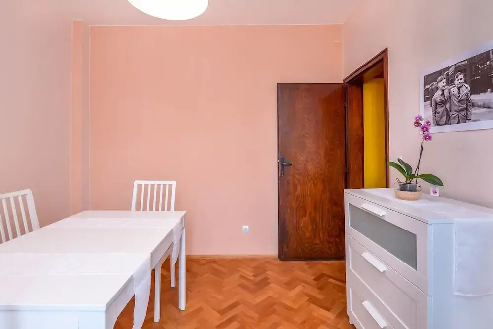 FM Deluxe 2-BDR Apartment - Sunshine