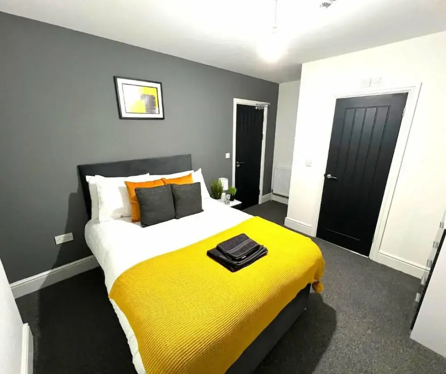 Chantry Suites by SA Stays
