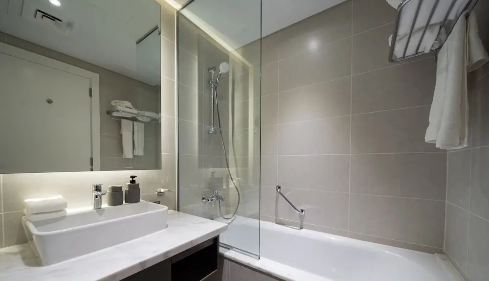 Elegant Studio Living in Privé