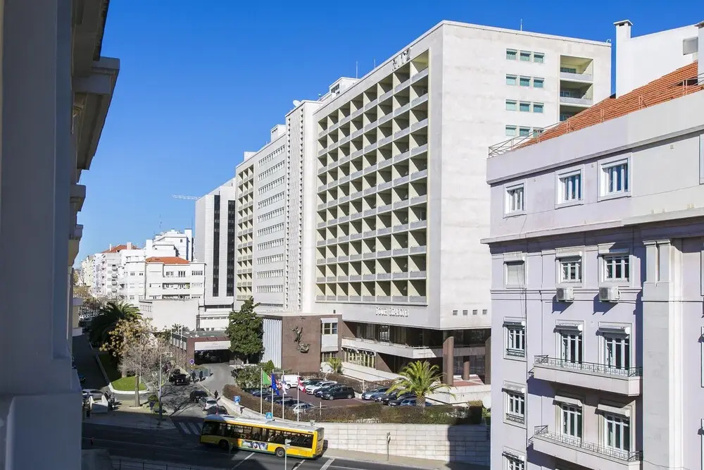 5 Bedroom Apartment near Av Liberdade