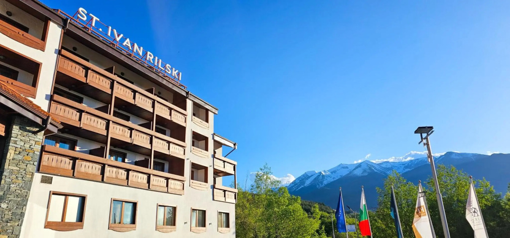 Apartmanica Double room apartment with balcony, best mountain 4* SPA Resort, Bansko