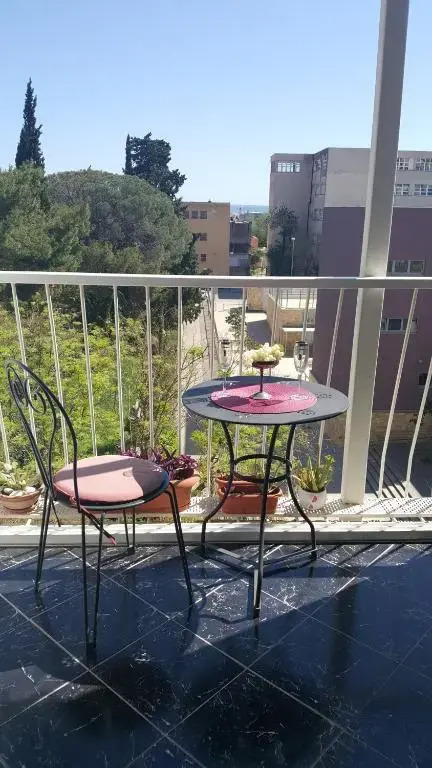 Apartment Ultra Split