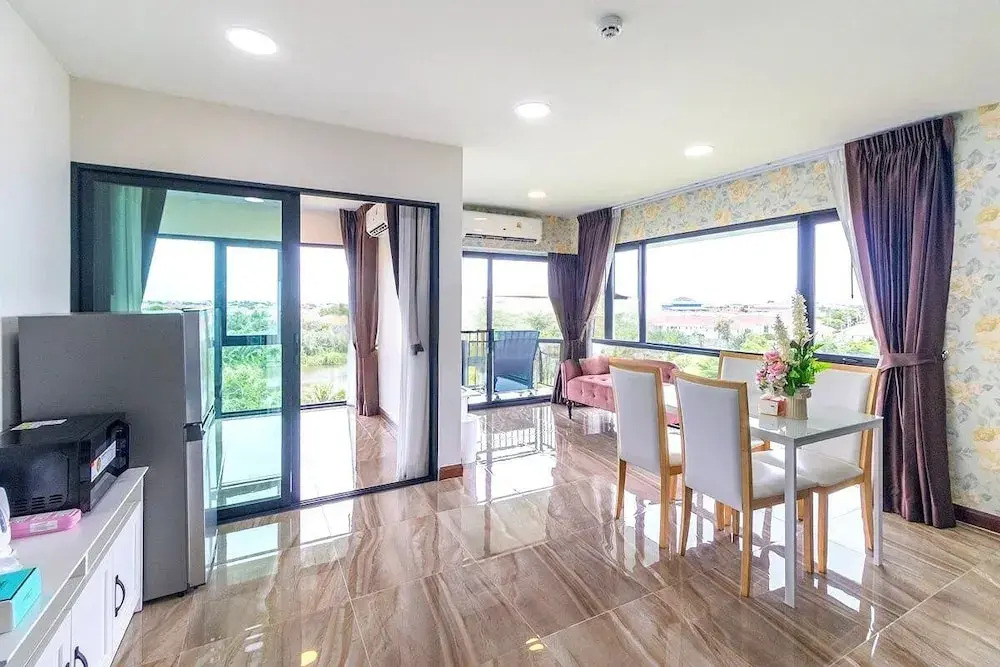 arunsakhon luxury condo