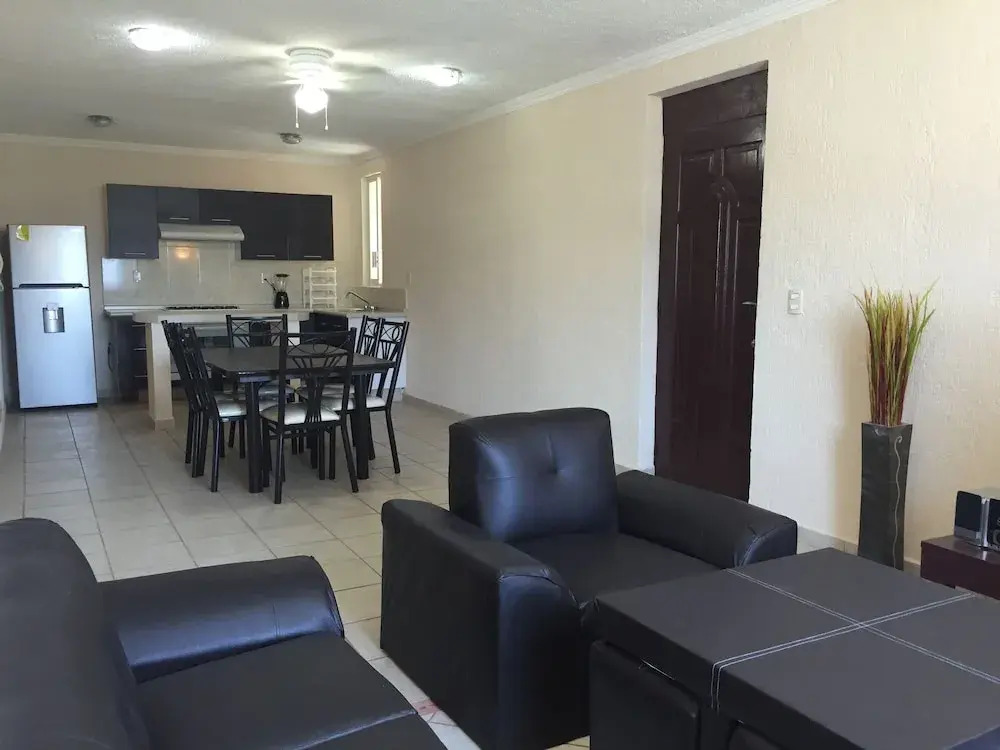 Adamaris Condo Condesa