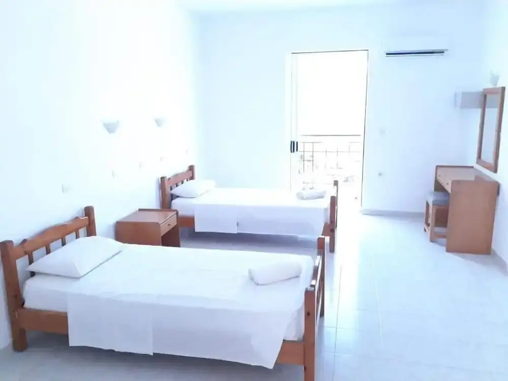 Marianthi Studios & Apartments