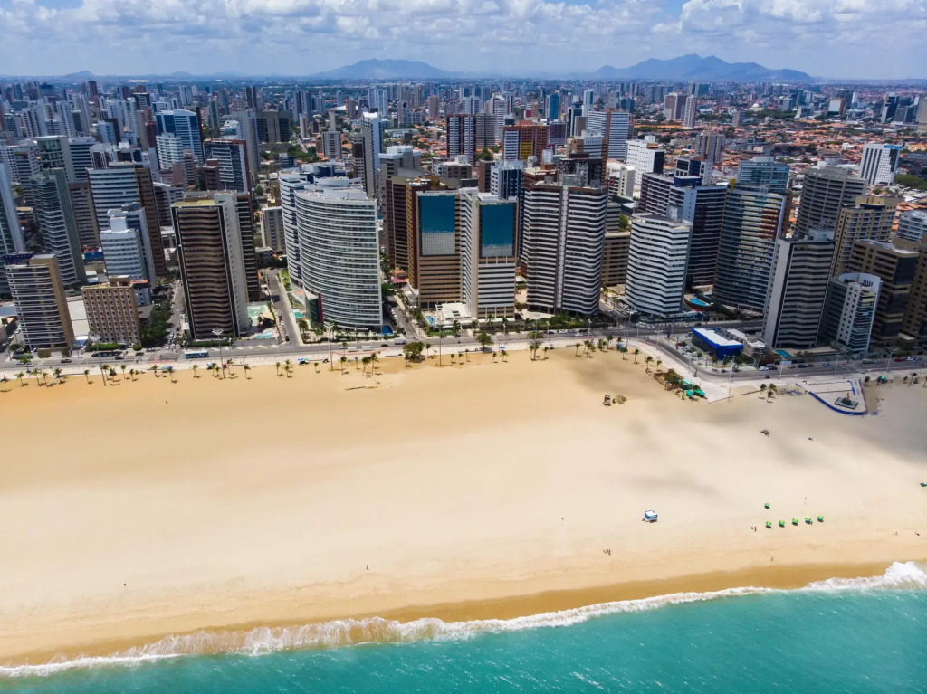 Plaza Praia Suítes