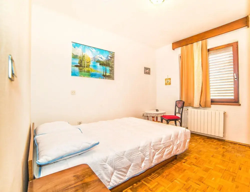 Apartment Belušić / Three Bedrooms A1