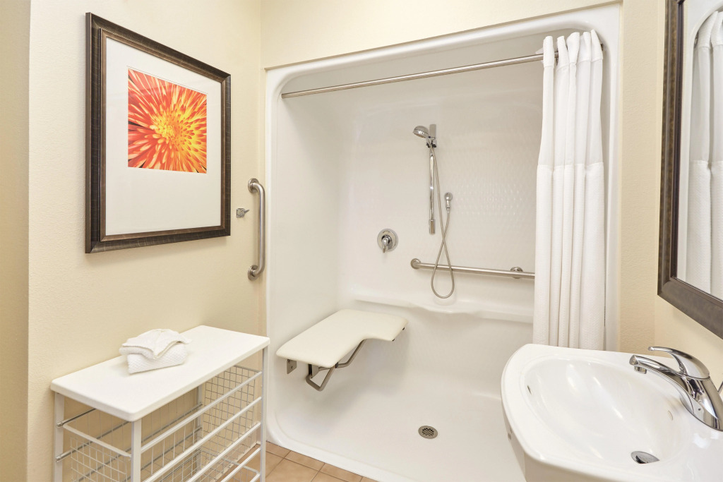 Staybridge Suites Glenview by IHG