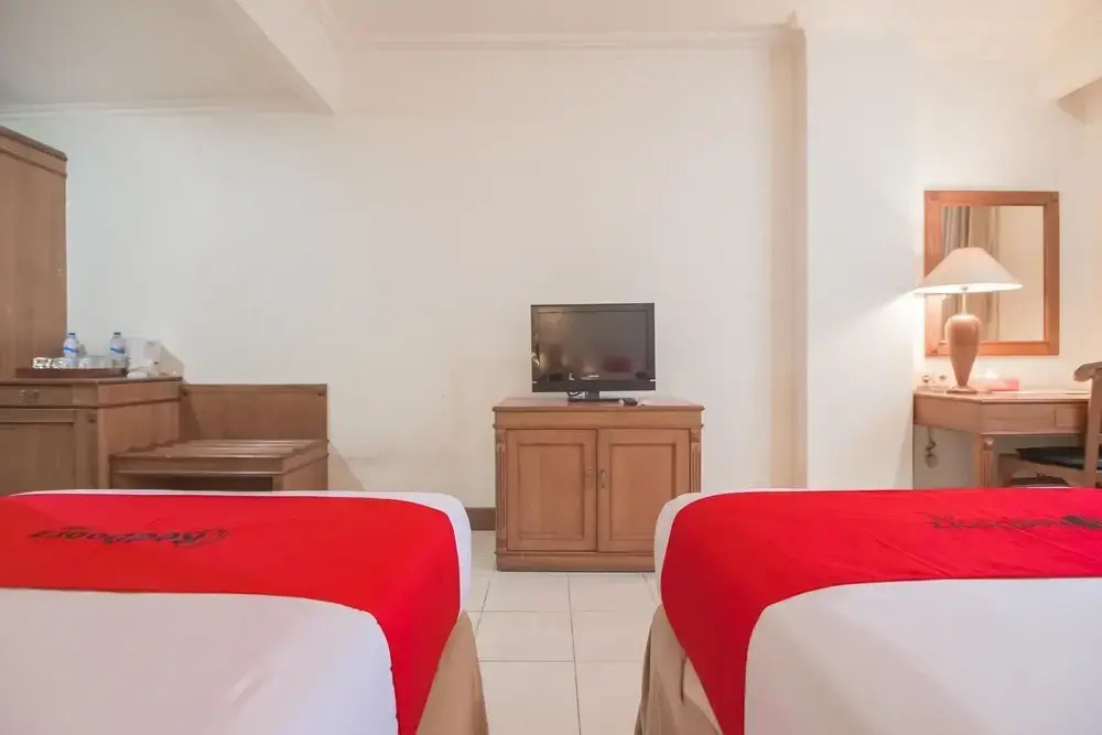 Reddoorz Premium Near Jembatan Ampera 2