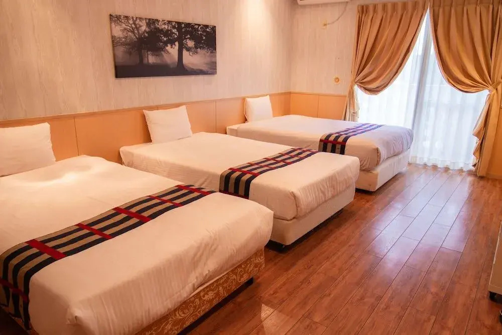 Dot Hotel Okinawa -旧Green Garden Hills