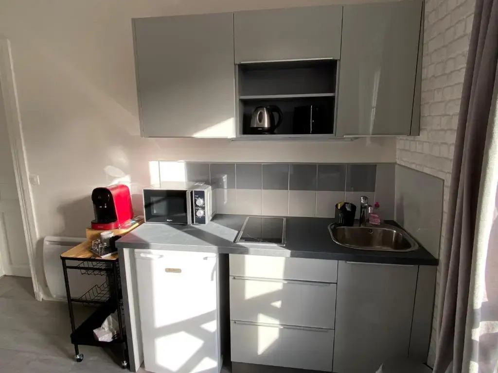 ENGHIEN-LES-BAINS : studio au coeur du centre ville