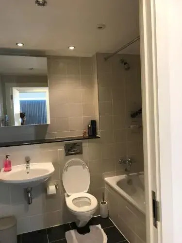 Executive 2 bedroom heart of BBC Media City