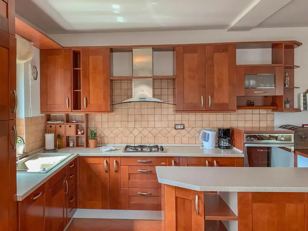 Apartments Leone