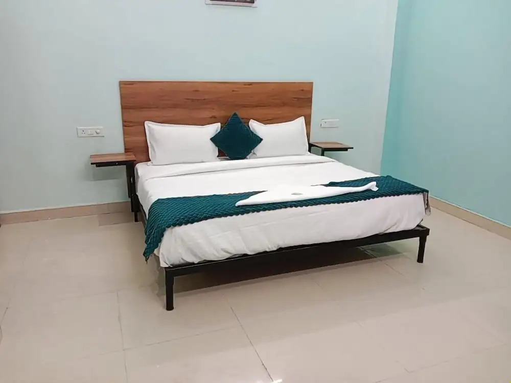 Hotel Soho Sector 51 Noida