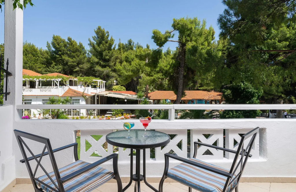 Porfi Beach Hotel