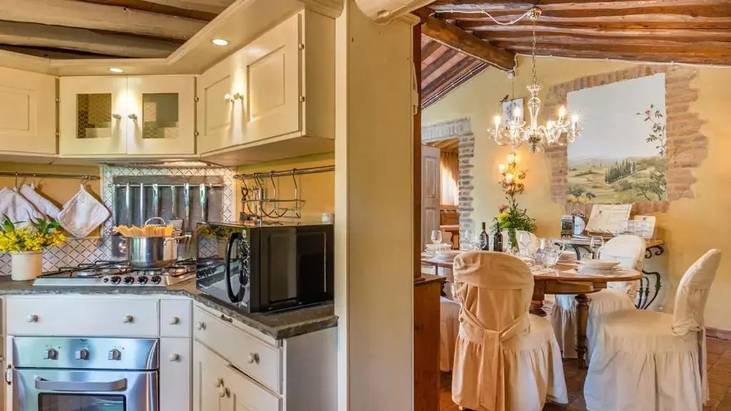 BORGO PARADISO 4&2, Emma Villas