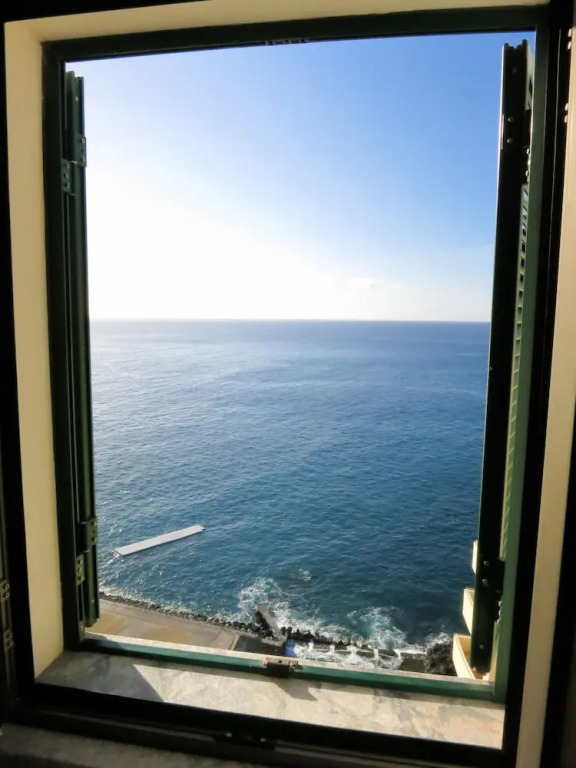 Superior Rentals in Madeira - Lido
