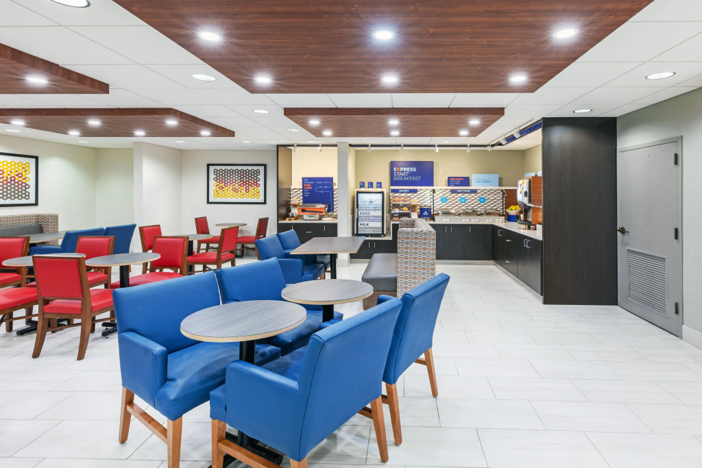 Holiday Inn Express & Suites Sulphur - Lake Charles by IHG