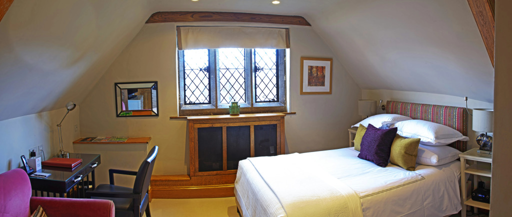 Great Fosters - Near Windsor