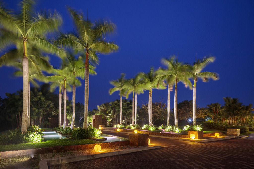 Indura Beach & Golf Resort, Curio Collection by Hilton