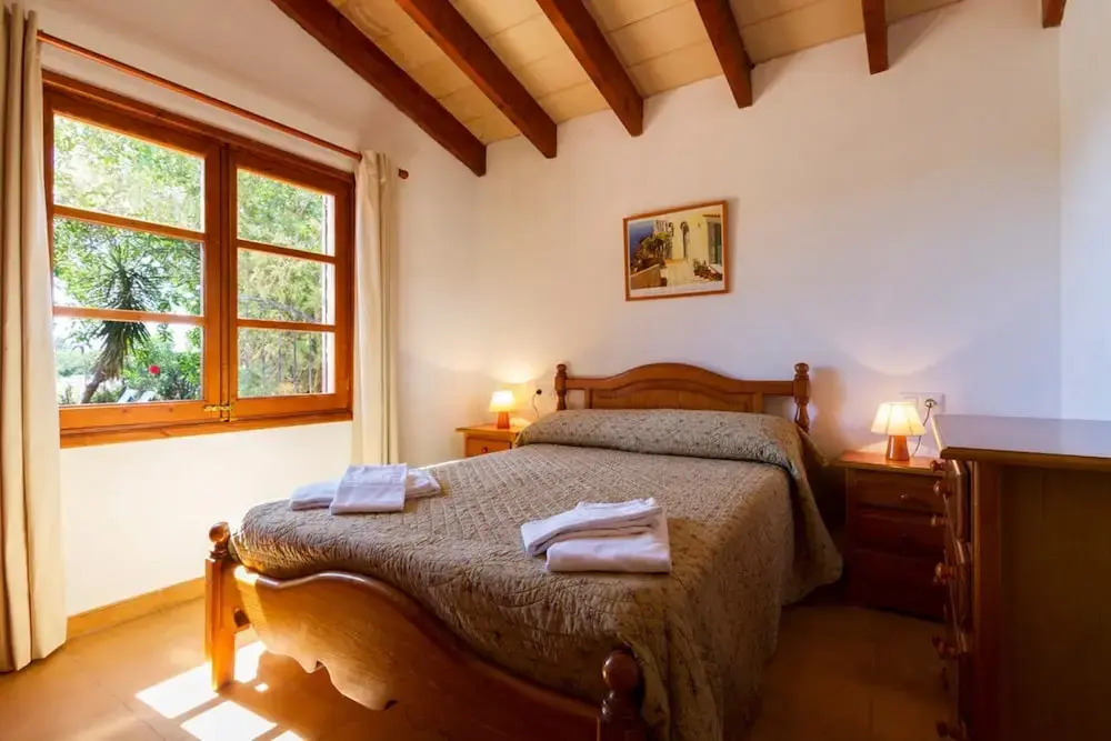 Villa - 2 Bedrooms with Pool and WiFi - 107615