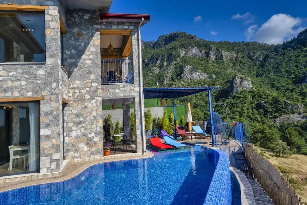 Villa Pine Private Located in a Quiet and Picturesque Location