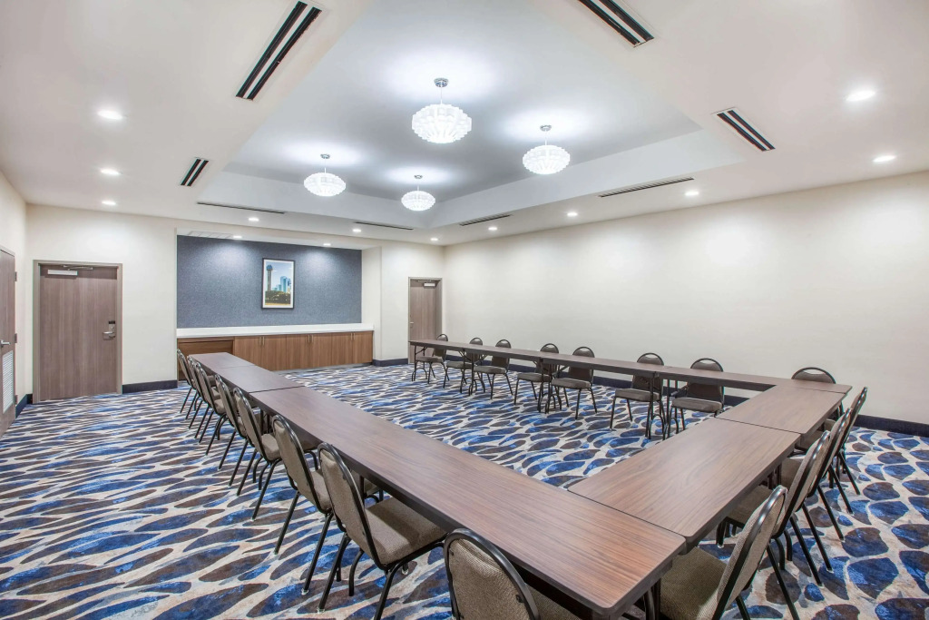 La Quinta by Wyndham Dallas Duncanville