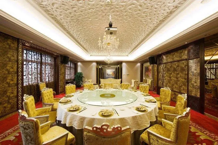Carp City Hotel