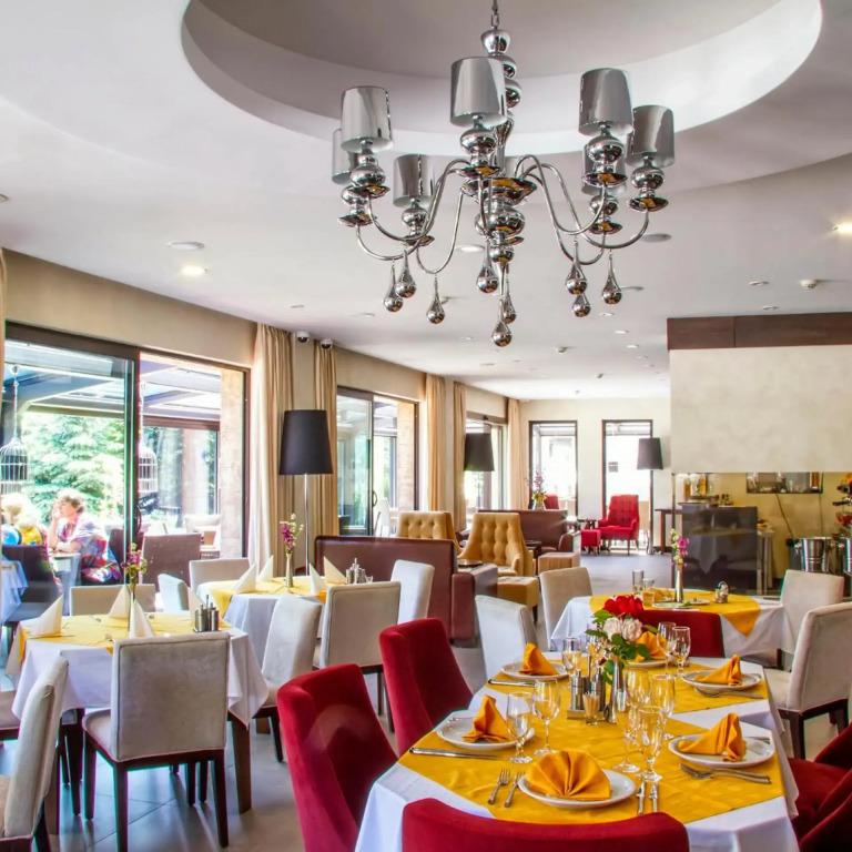 Hotel MIR