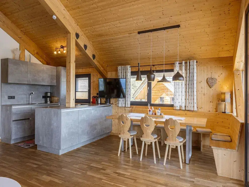 Chalet With Panoramic Sauna