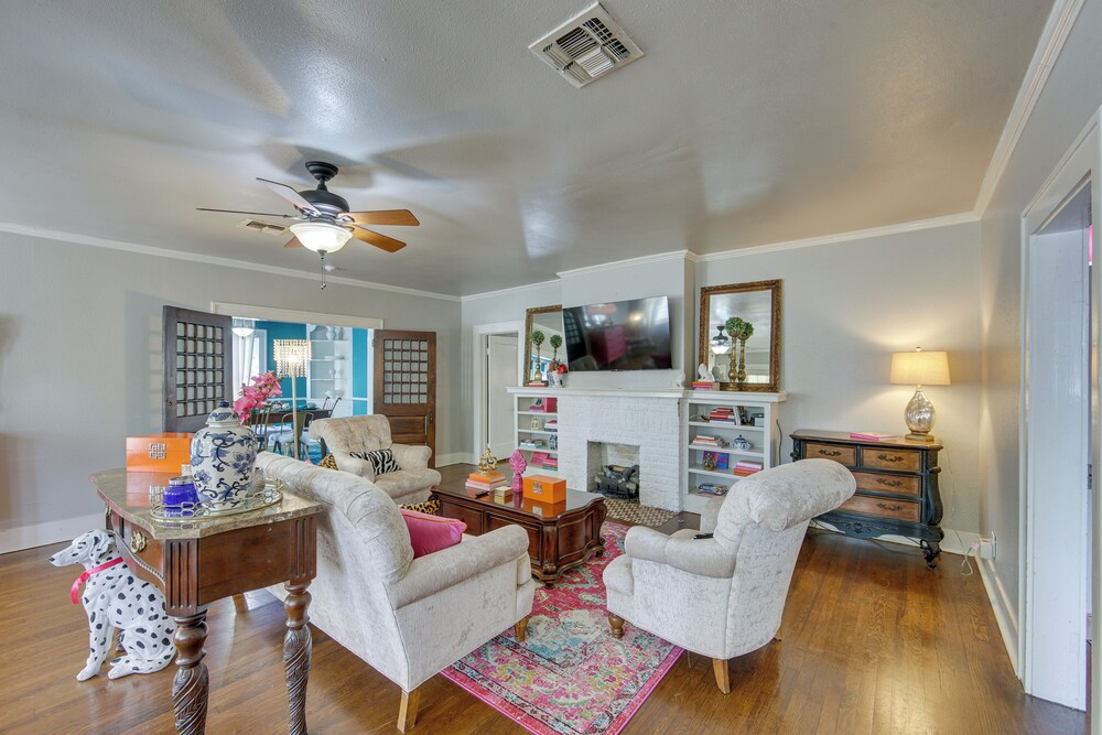 The Pink Azalea - Tyler Home w/ Yard + Patio