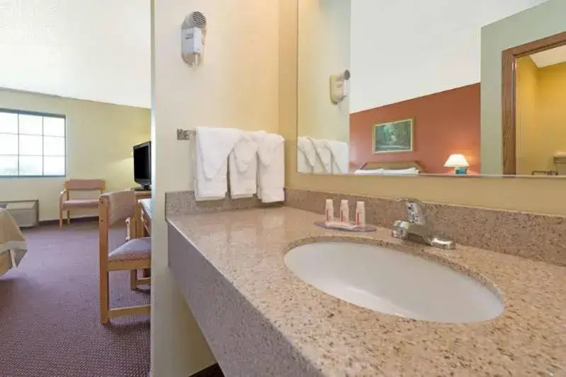 Cameron Days Inn