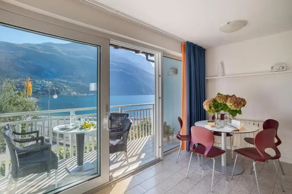 Casa Toblini al Lago on the beach