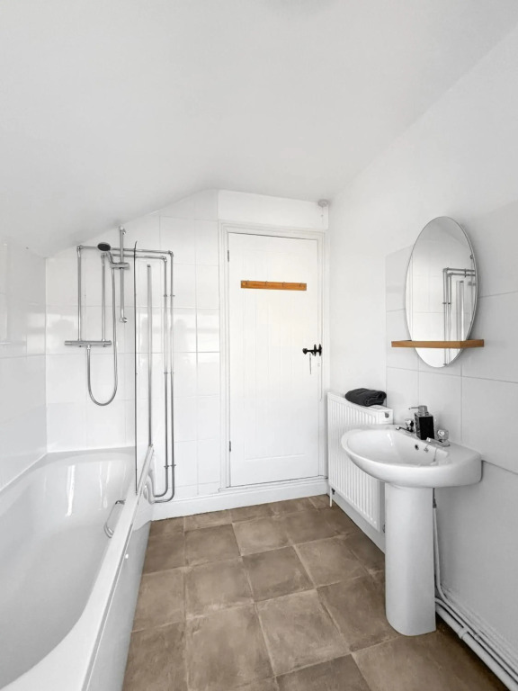Amaya Four - Newly renovated and very well equipped - Grantham